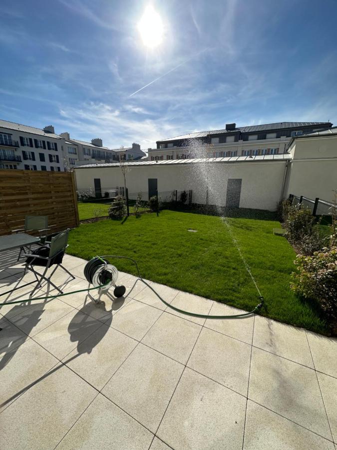 Disneyland Paris, Vallee Village ,paris , Villa, Garden , Syline Home, 120 M2 Hébergement de vacances *