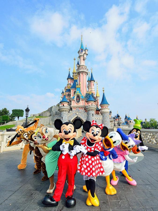 Disneyland Paris, Vallee Village ,paris , Villa, Garden , Syline Home, 120 M2 *