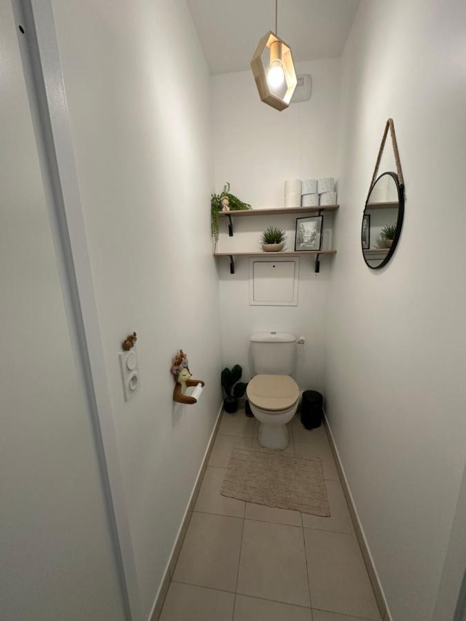 Hébergement de vacances Disneyland Paris, Vallee Village ,paris , Villa, Garden , Syline Home, 120 M2 *