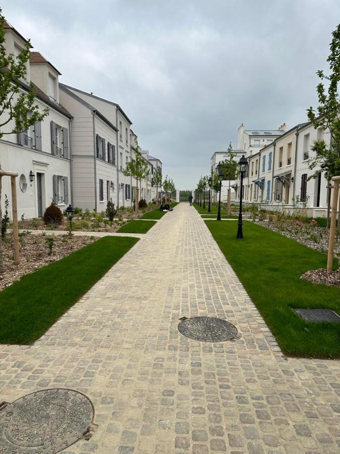 Disneyland Paris, Vallee Village ,paris , Villa, Garden , Syline Home, 120 M2 Hébergement de vacances